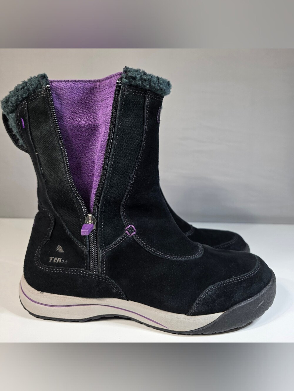 L.L. Bean Women's Suede Waterproof Winter Boots Size 8.5